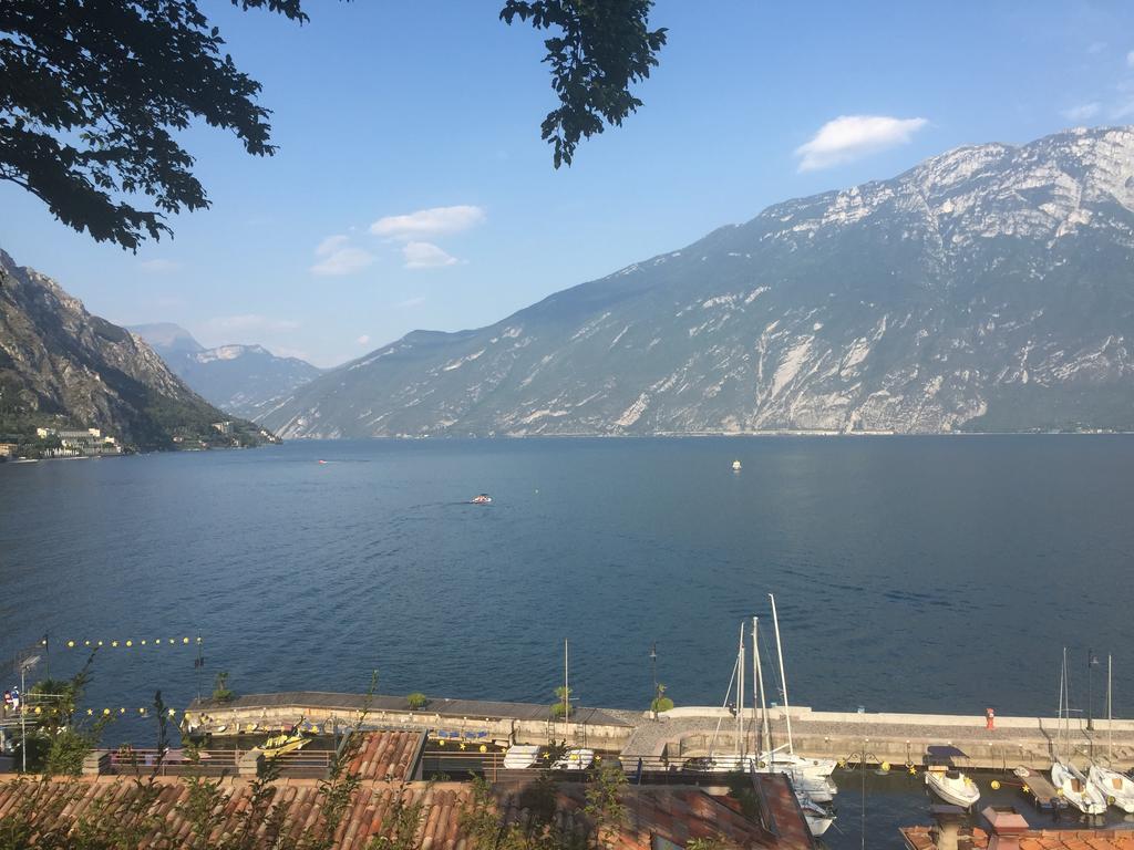 Vierbettzimmer mit Balkon und Seeblick